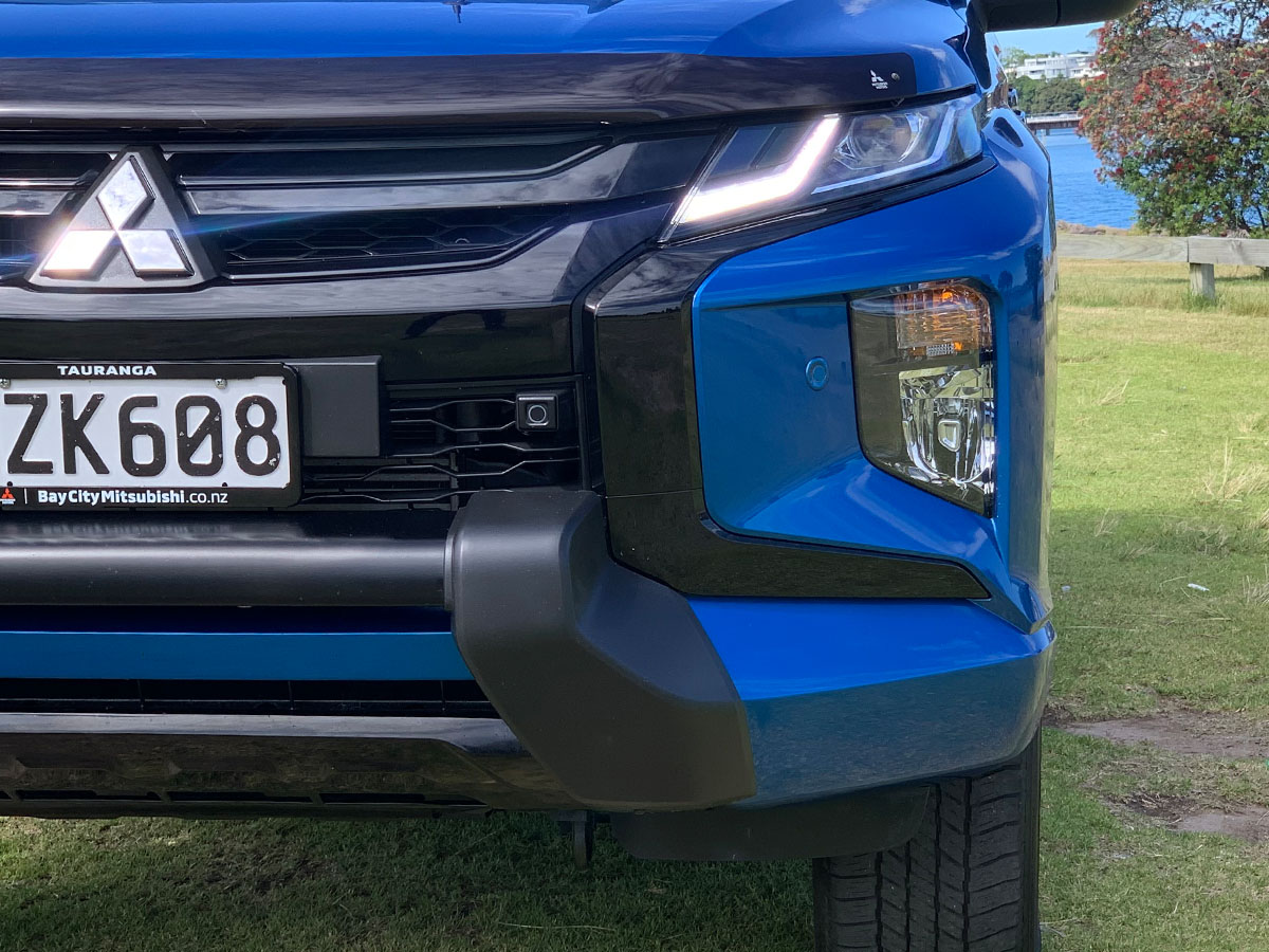 2022 Mitsubishi Triton GLSB 4WD 2.4L Diesel Turbo 6 Speed Auto
