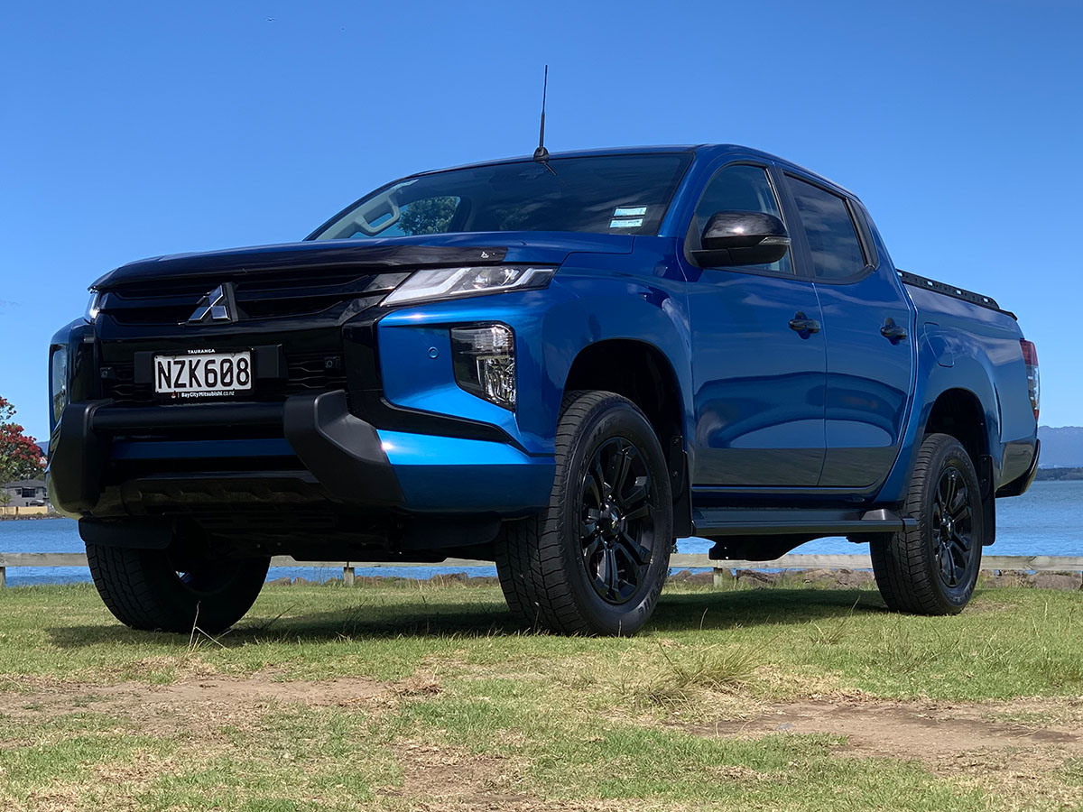 2022 Mitsubishi Triton GLSB 4WD 2.4L Diesel Turbo 6 Speed Auto