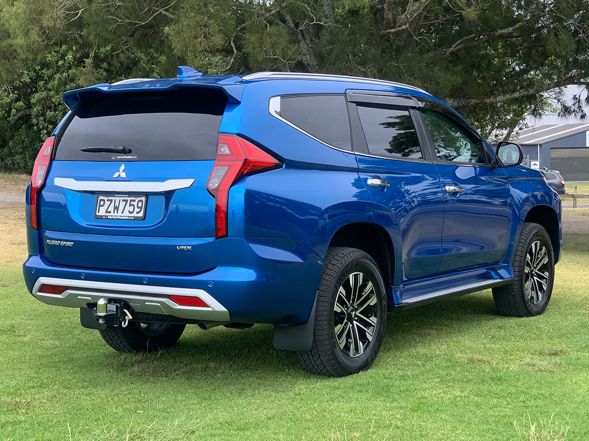 2023 Mitsubishi Pajero Sport VRX 4WD 7 Seater