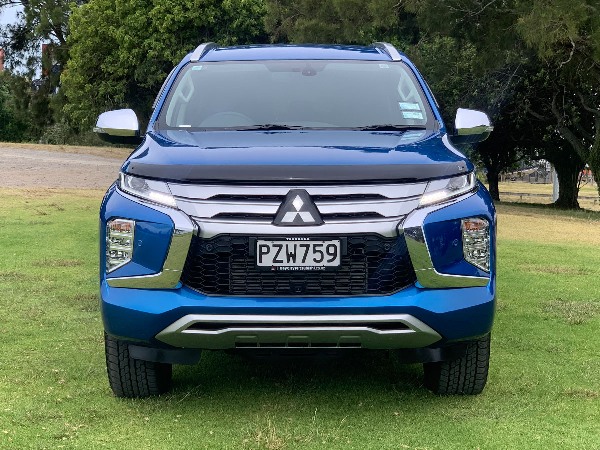 2023 Mitsubishi Pajero Sport VRX 4WD 7 Seater