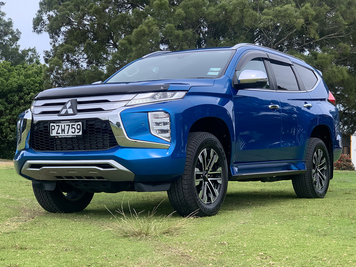 2023 Mitsubishi Pajero Sport VRX 4WD 7 Seater