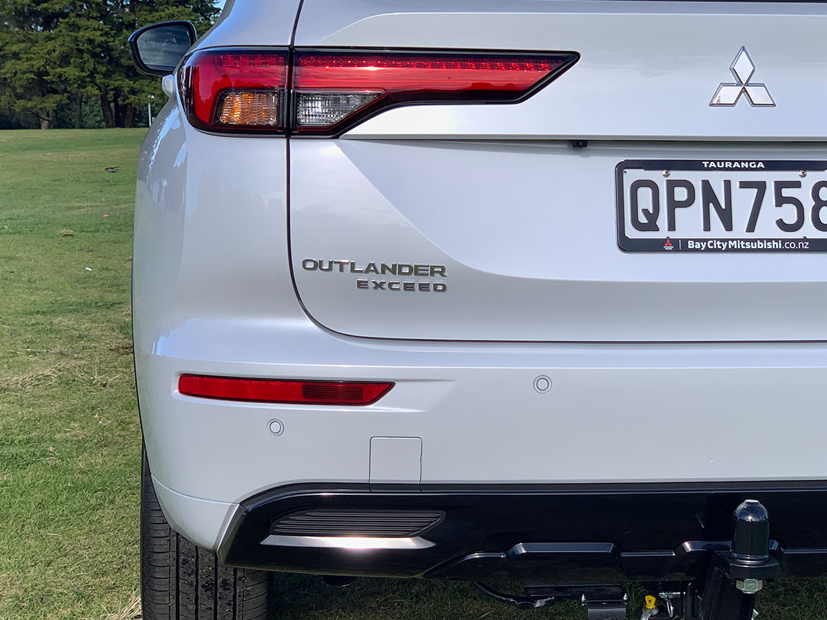 2024 Mitsubishi Outlander Exceed 2.5L 4WD 7 Seater CVT Auto