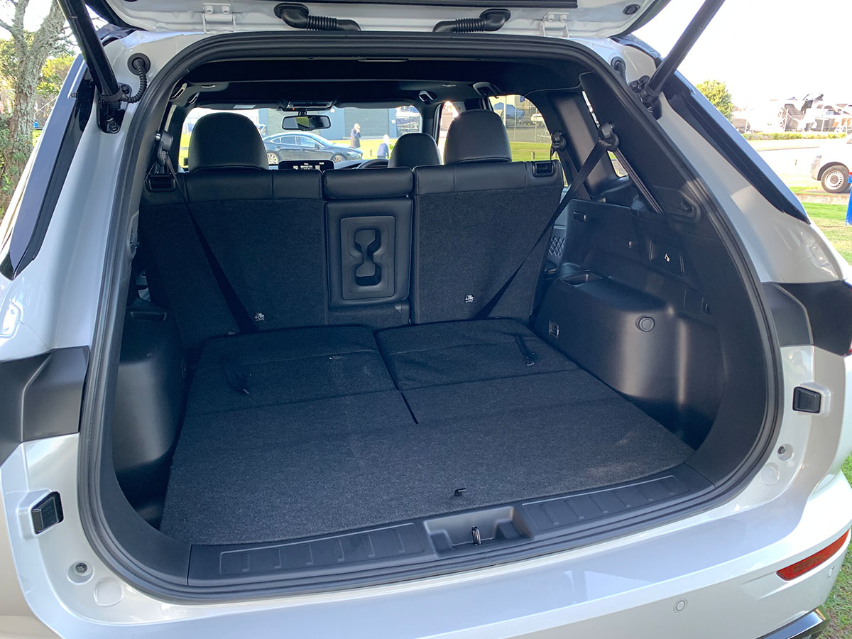 2024 Mitsubishi Outlander Exceed 2.5L 4WD 7 Seater CVT Auto