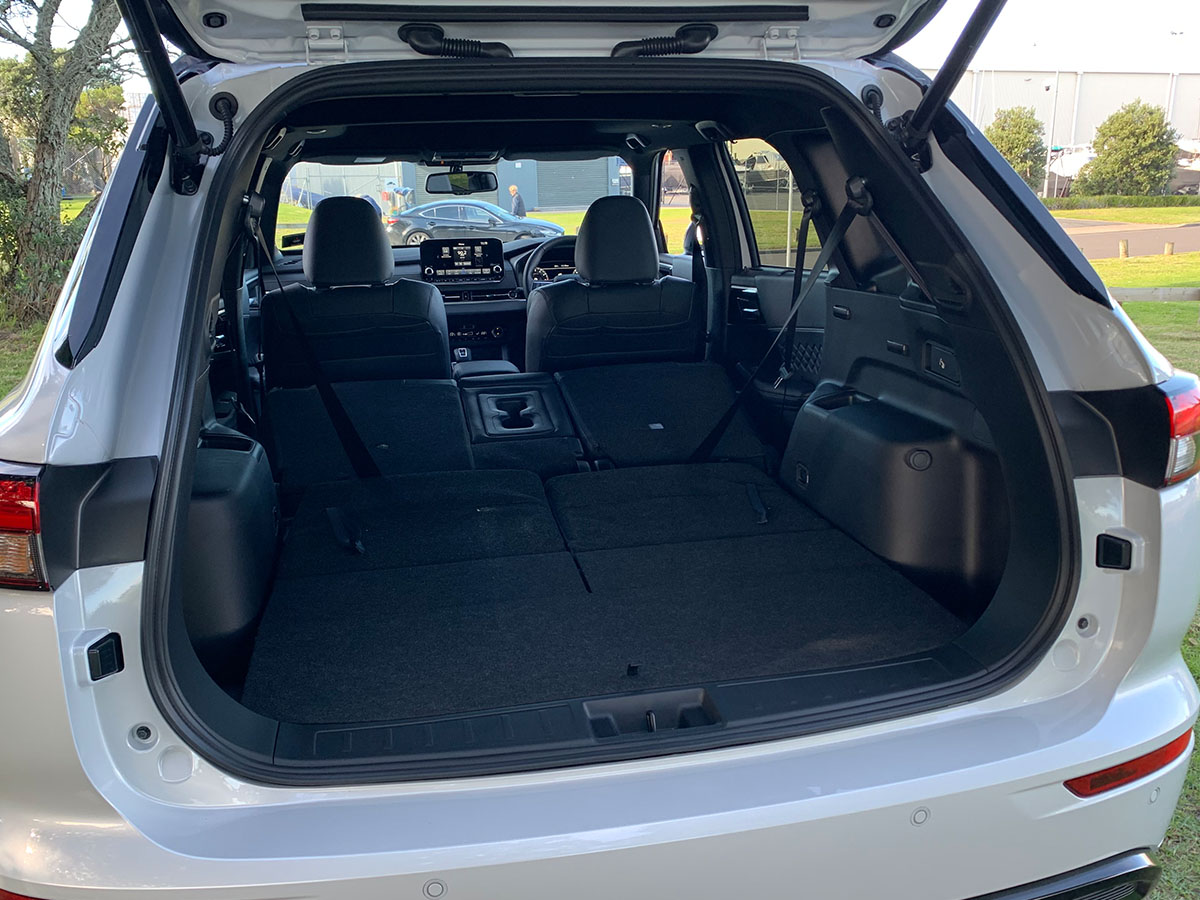 2024 Mitsubishi Outlander Exceed 2.5L 4WD 7 Seater CVT Auto