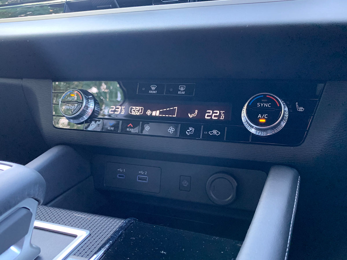 2024 Mitsubishi Outlander Exceed 2.5L 4WD 7 Seater CVT Auto