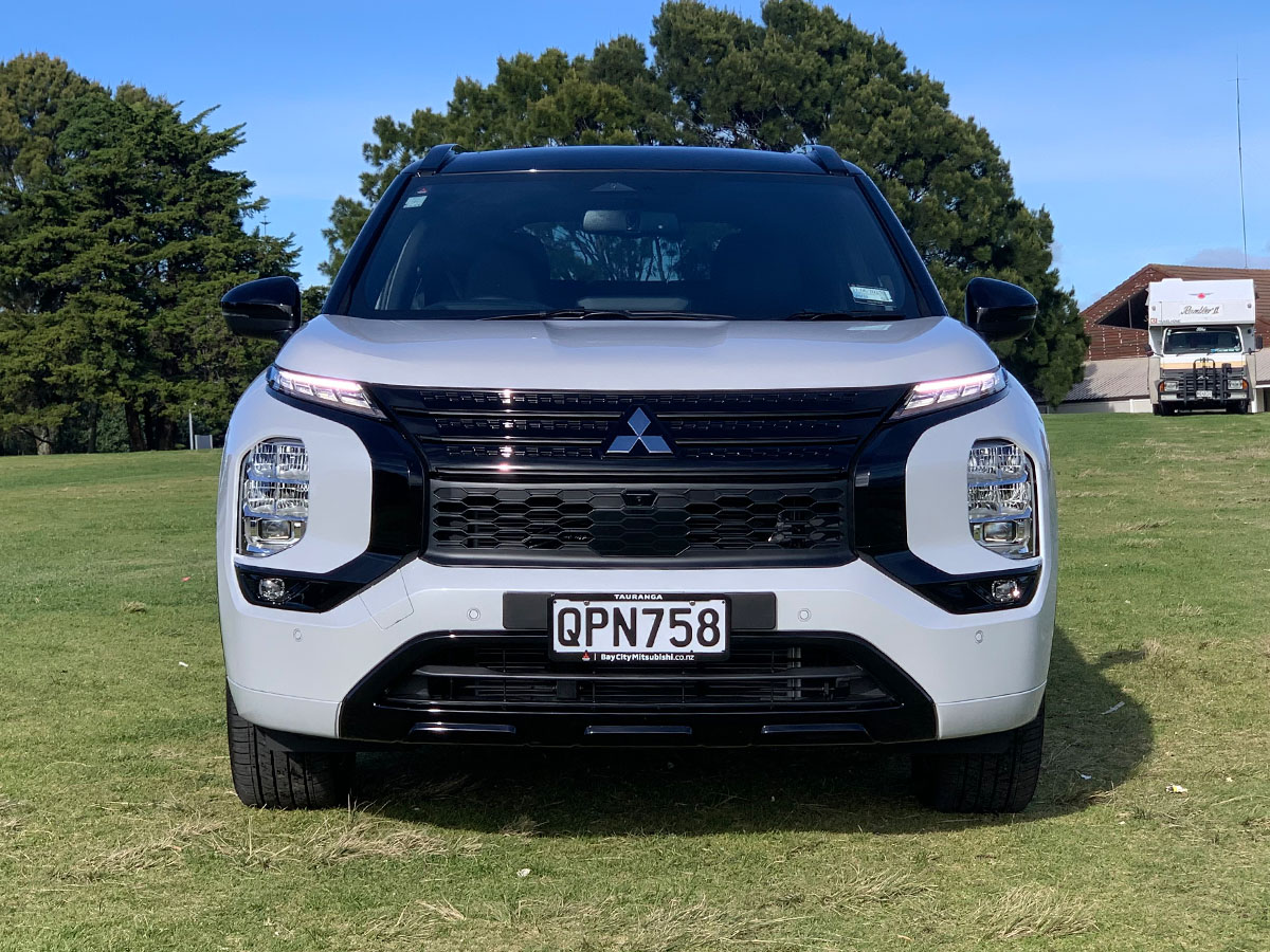 2024 Mitsubishi Outlander Exceed 2.5L 4WD 7 Seater CVT Auto