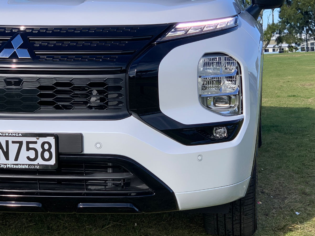 2024 Mitsubishi Outlander Exceed 2.5L 4WD 7 Seater CVT Auto