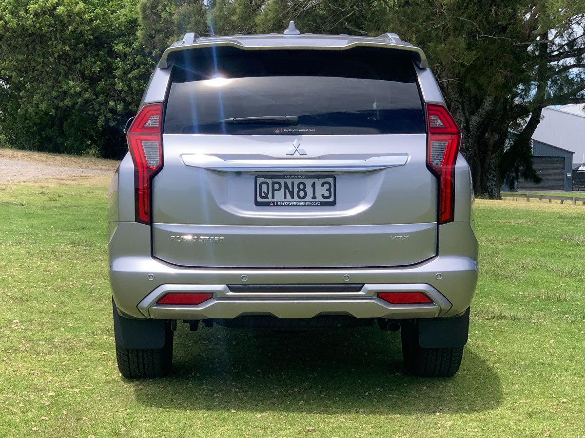 2024 Mitsubishi Pajero Sport VRX