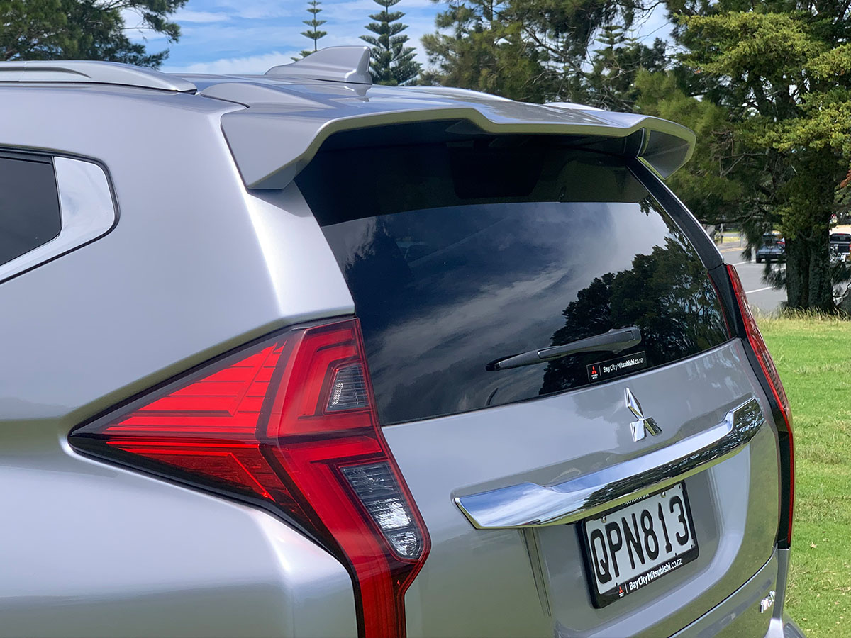 2024 Mitsubishi Pajero Sport VRX