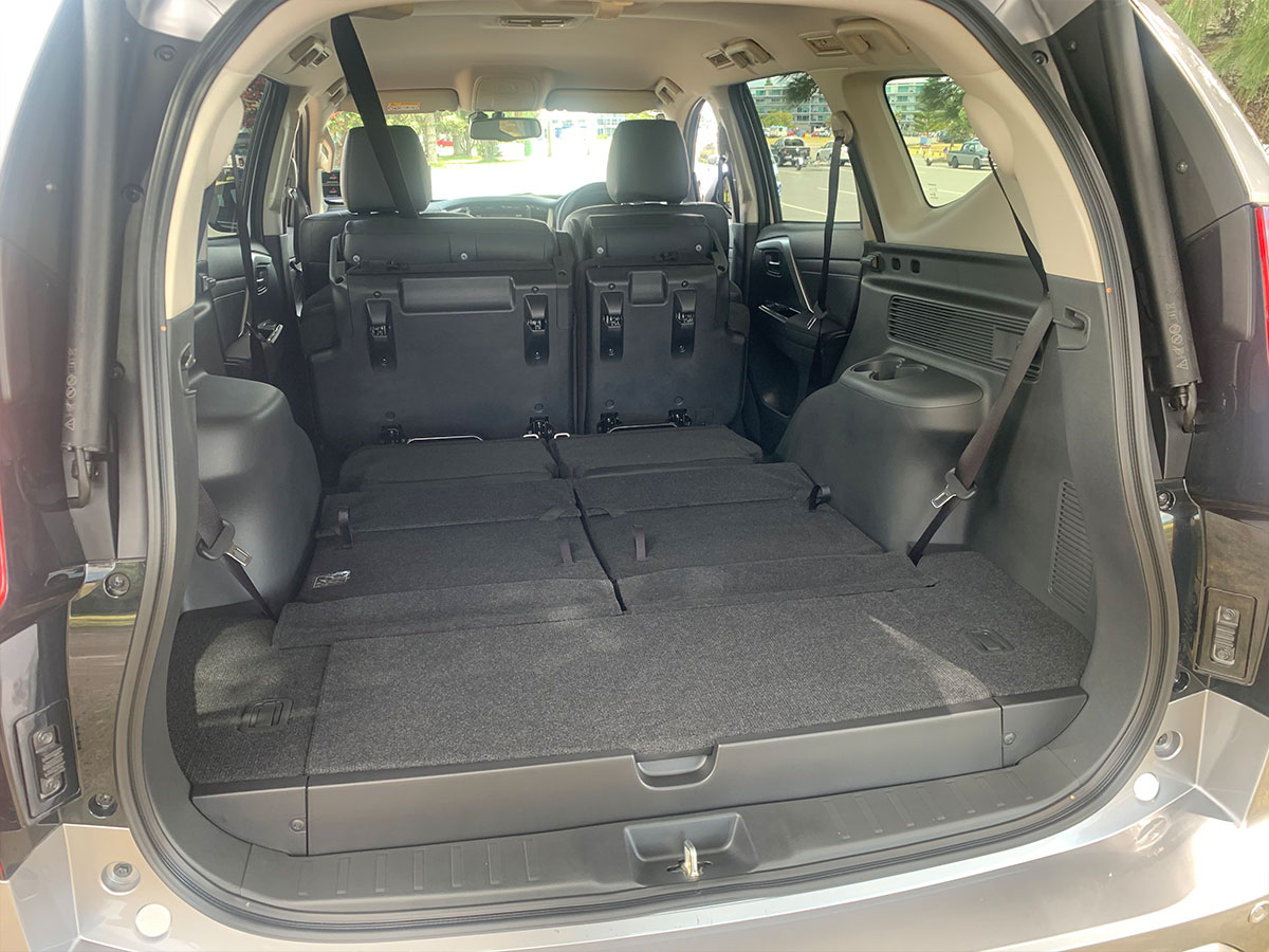 2024 Mitsubishi Pajero Sport VRX