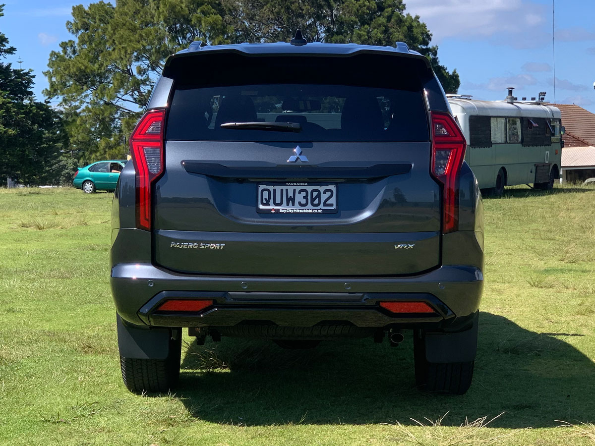 2024 Mitsubishi Pajero Sport VRX Black Edition