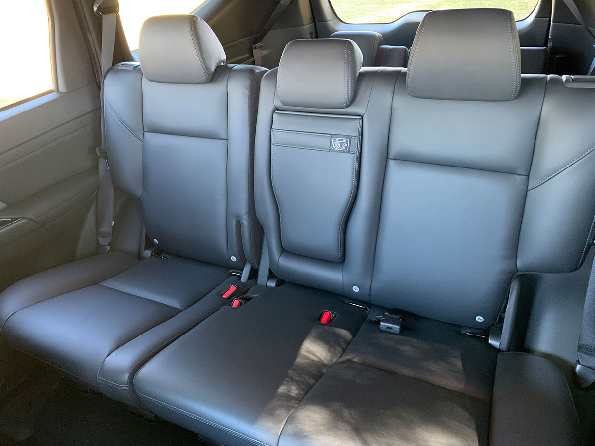 2024 Mitsubishi Pajero Sport VRX Black Edition