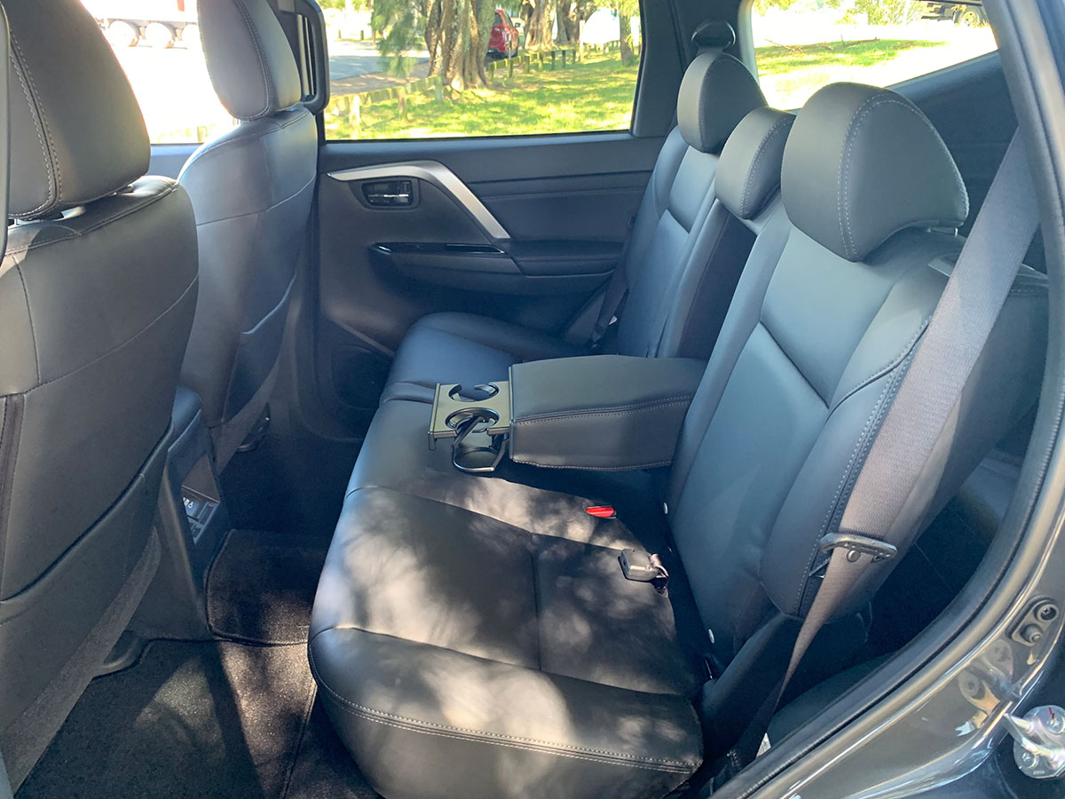 2024 Mitsubishi Pajero Sport VRX Black Edition