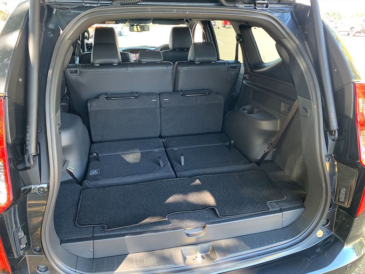 2024 Mitsubishi Pajero Sport VRX Black Edition