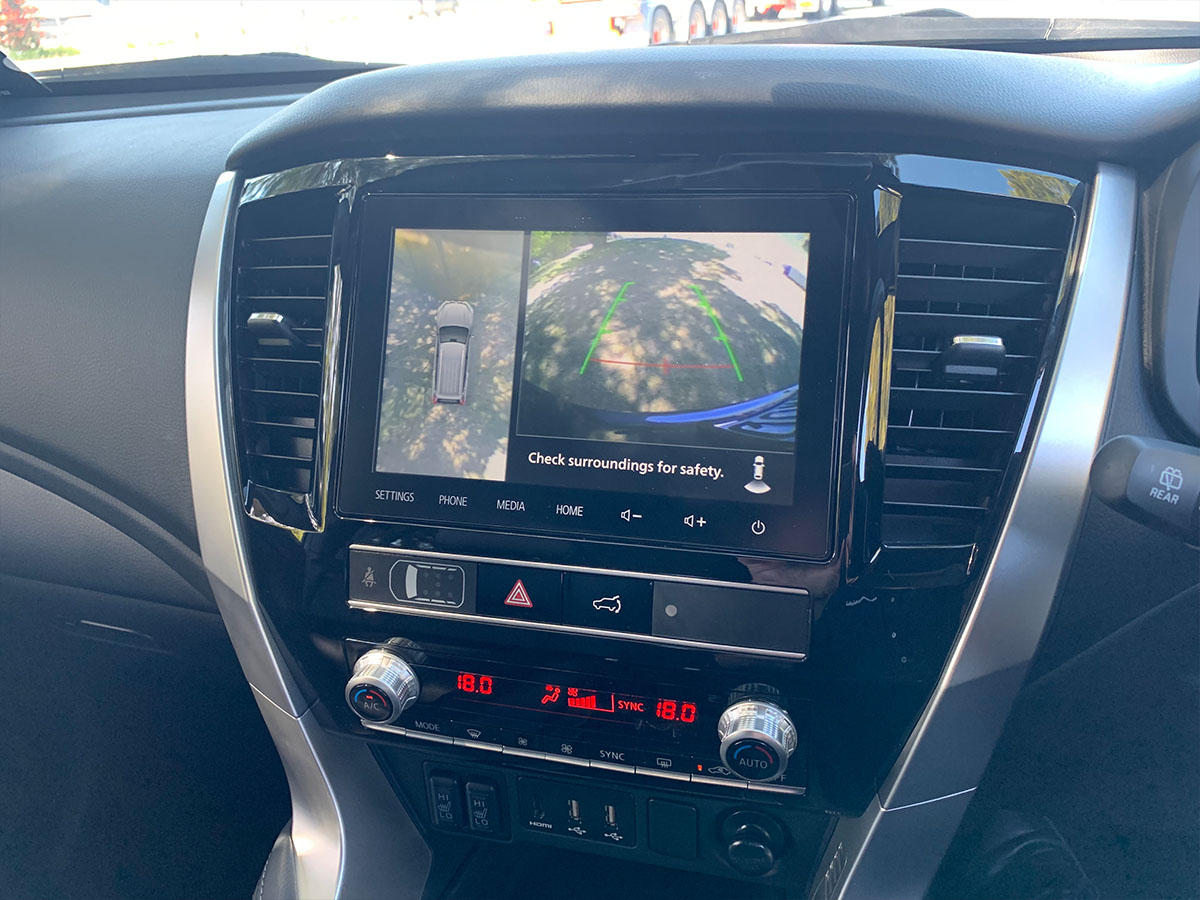 2024 Mitsubishi Pajero Sport VRX Black Edition