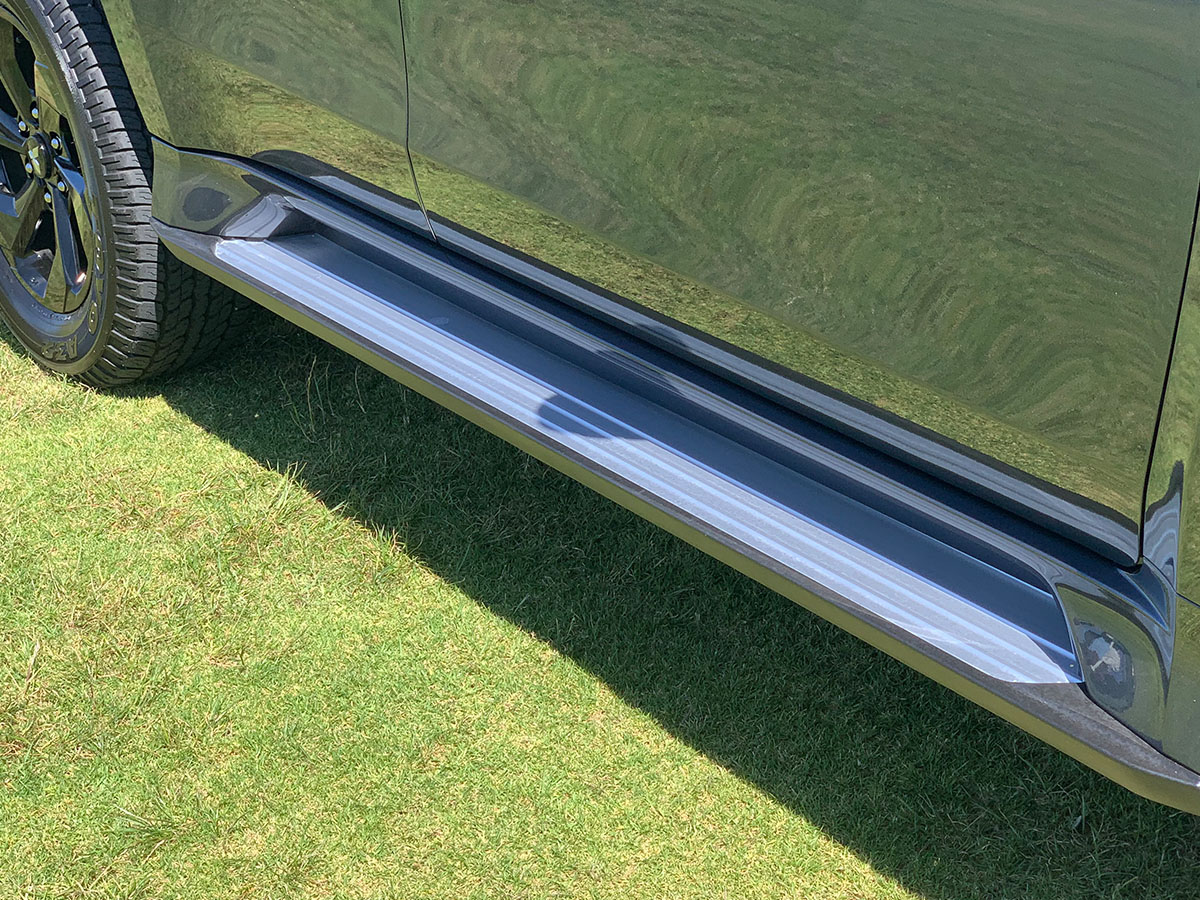 2024 Mitsubishi Pajero Sport VRX Black Edition