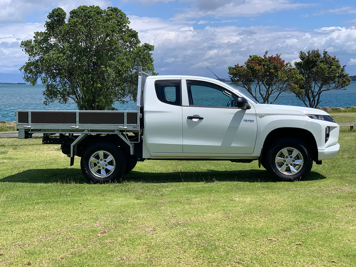 2024 Mitsubishi Triton GLX Club Cab 4WD – Includes Tray