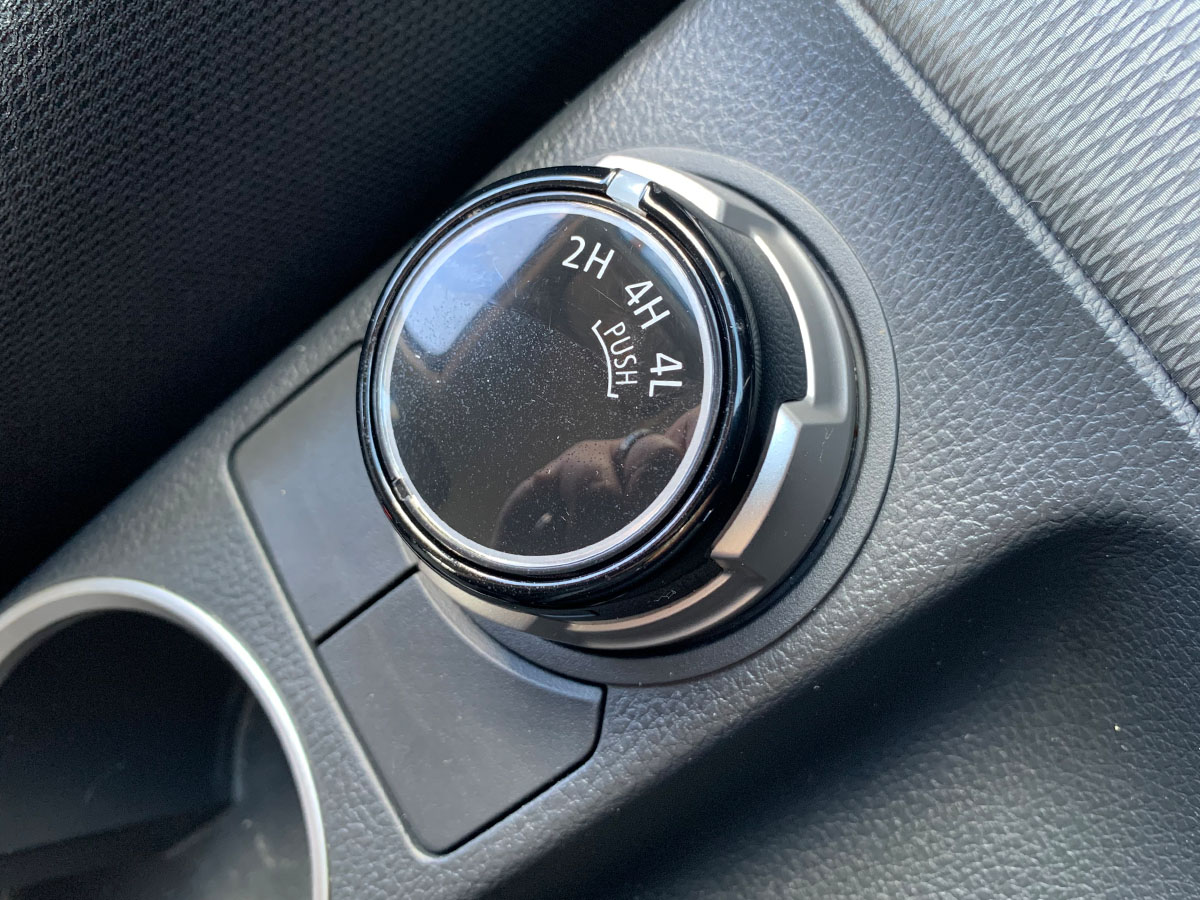 2024 Mitsubishi Triton GLX Club Cab 4WD – Includes Tray