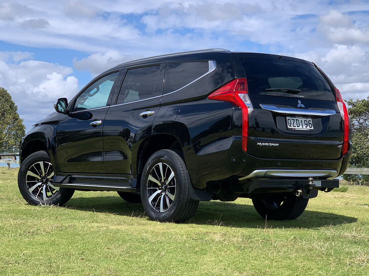 2016 Mitsubishi Pajero Sport VRX 2.4L Diesel 4WD 8 Speed Automatic