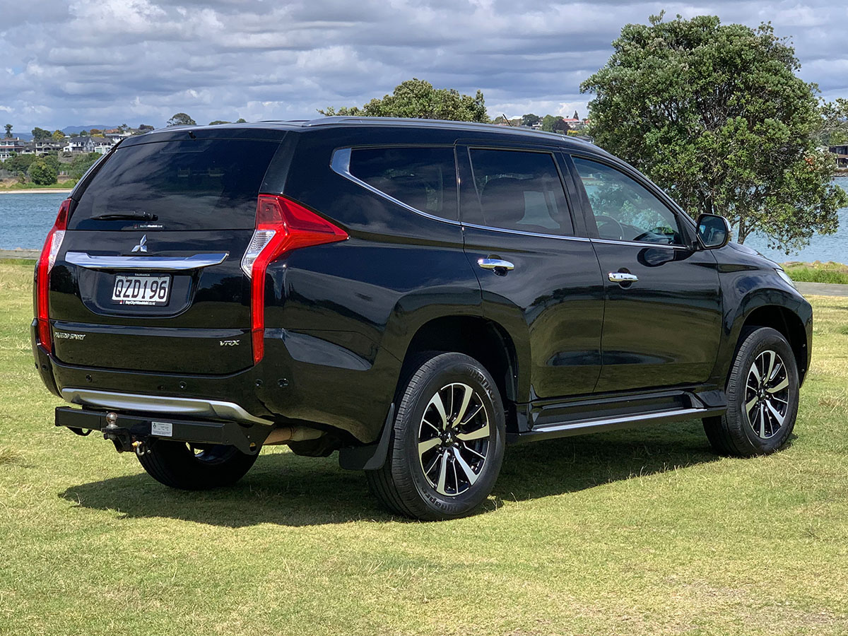 2016 Mitsubishi Pajero Sport VRX 2.4L Diesel 4WD 8 Speed Automatic