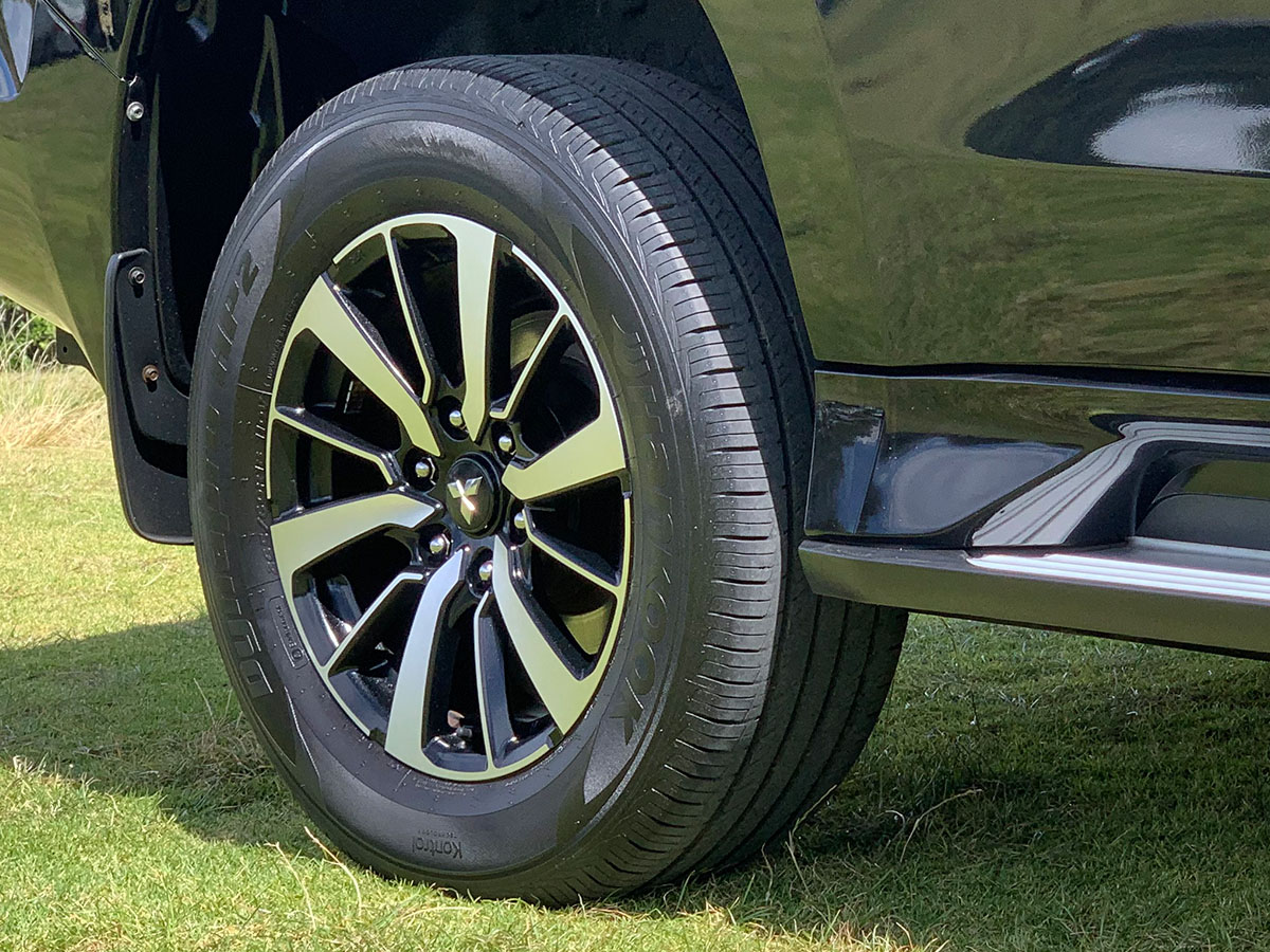 2016 Mitsubishi Pajero Sport VRX 2.4L Diesel 4WD 8 Speed Automatic