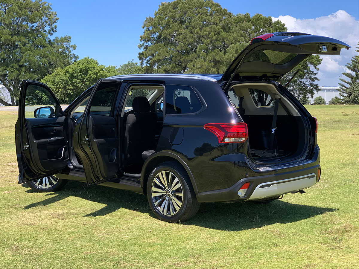 2021 Mitsubishi Outlander LS 2.4L Petrol 7 Seater Automatic