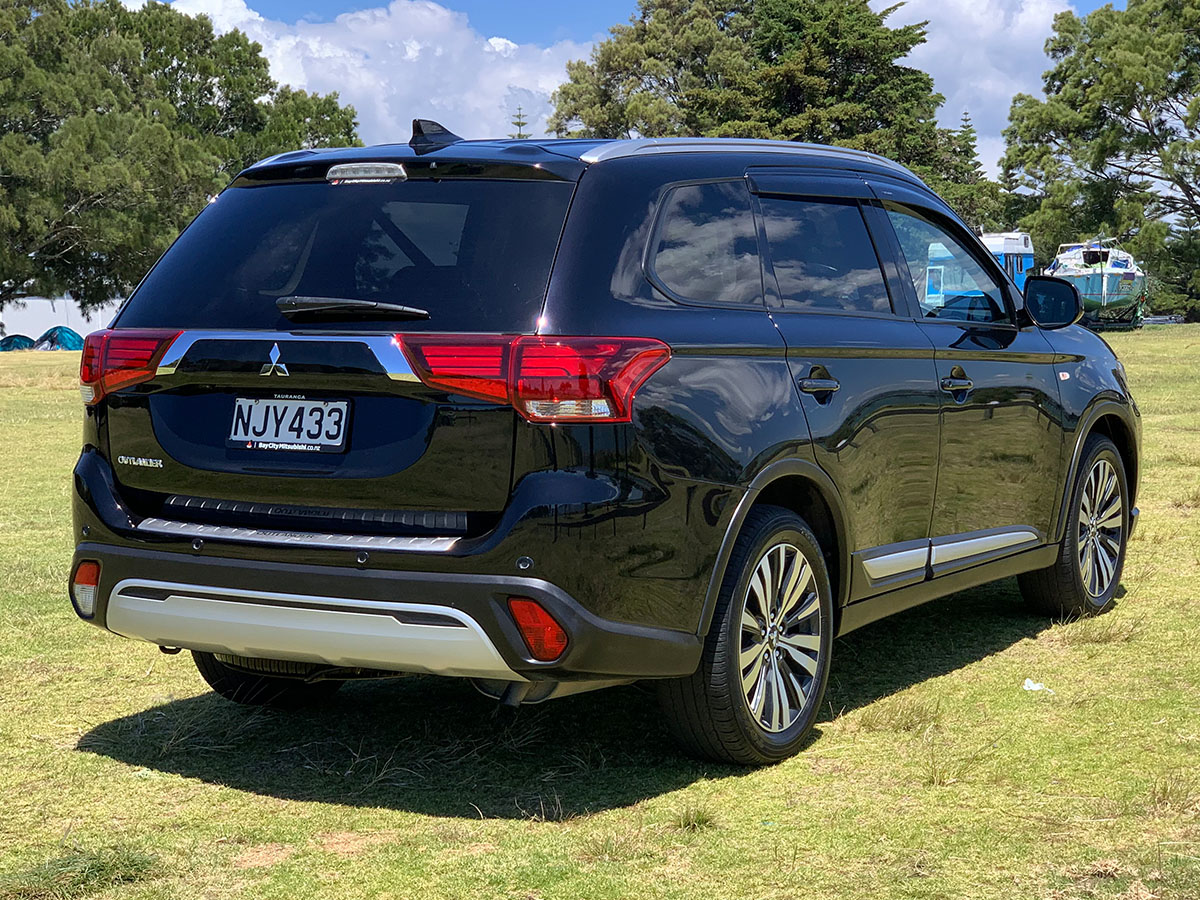 2021 Mitsubishi Outlander LS 2.4L Petrol 7 Seater Automatic