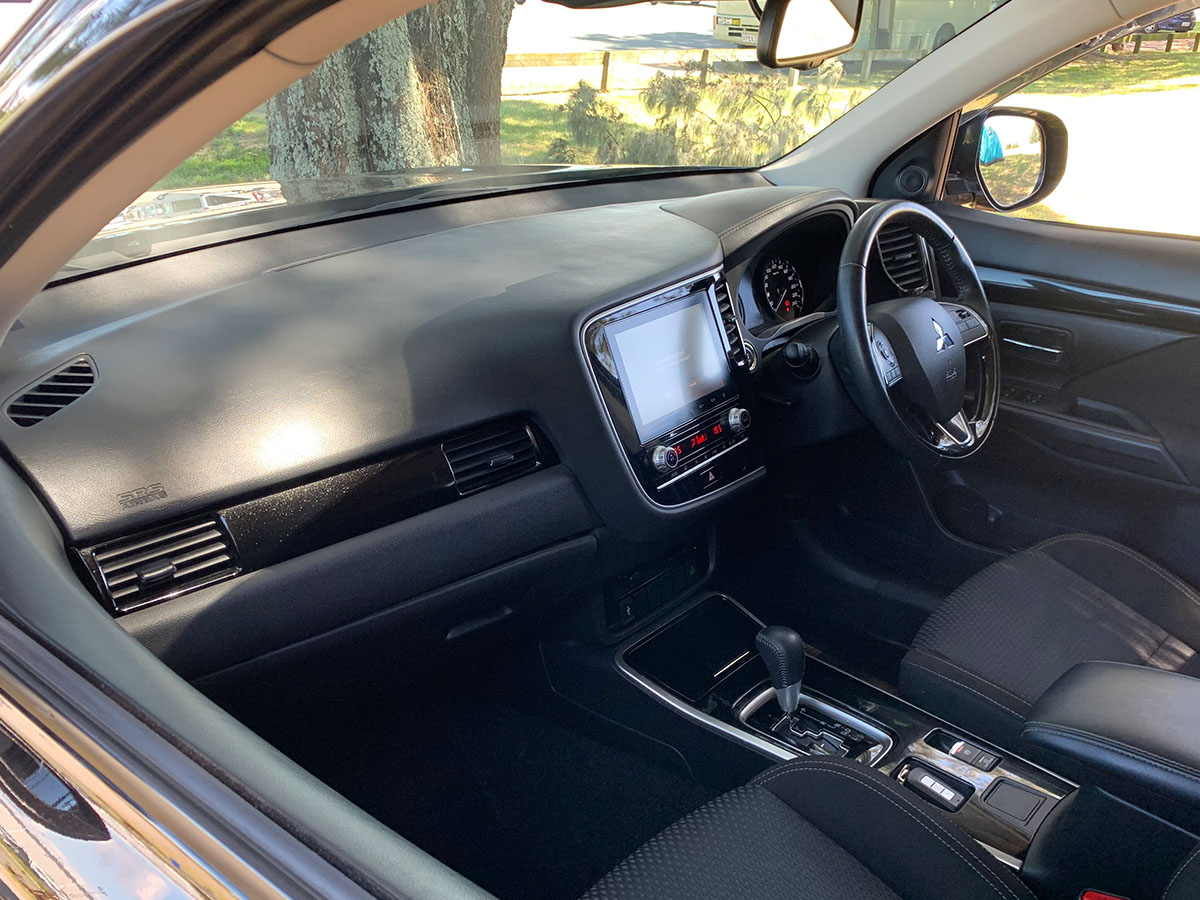 2021 Mitsubishi Outlander LS 2.4L Petrol 7 Seater Automatic