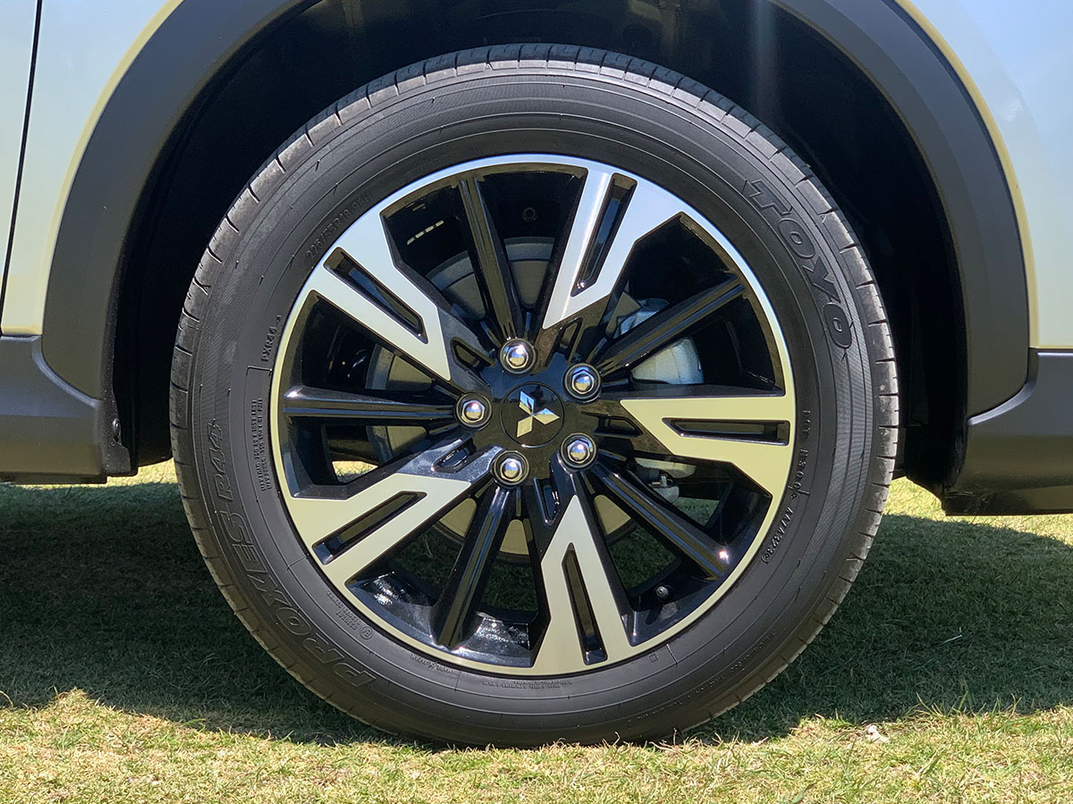 2024 Mitsubishi Eclipse Cross XLS 2WD