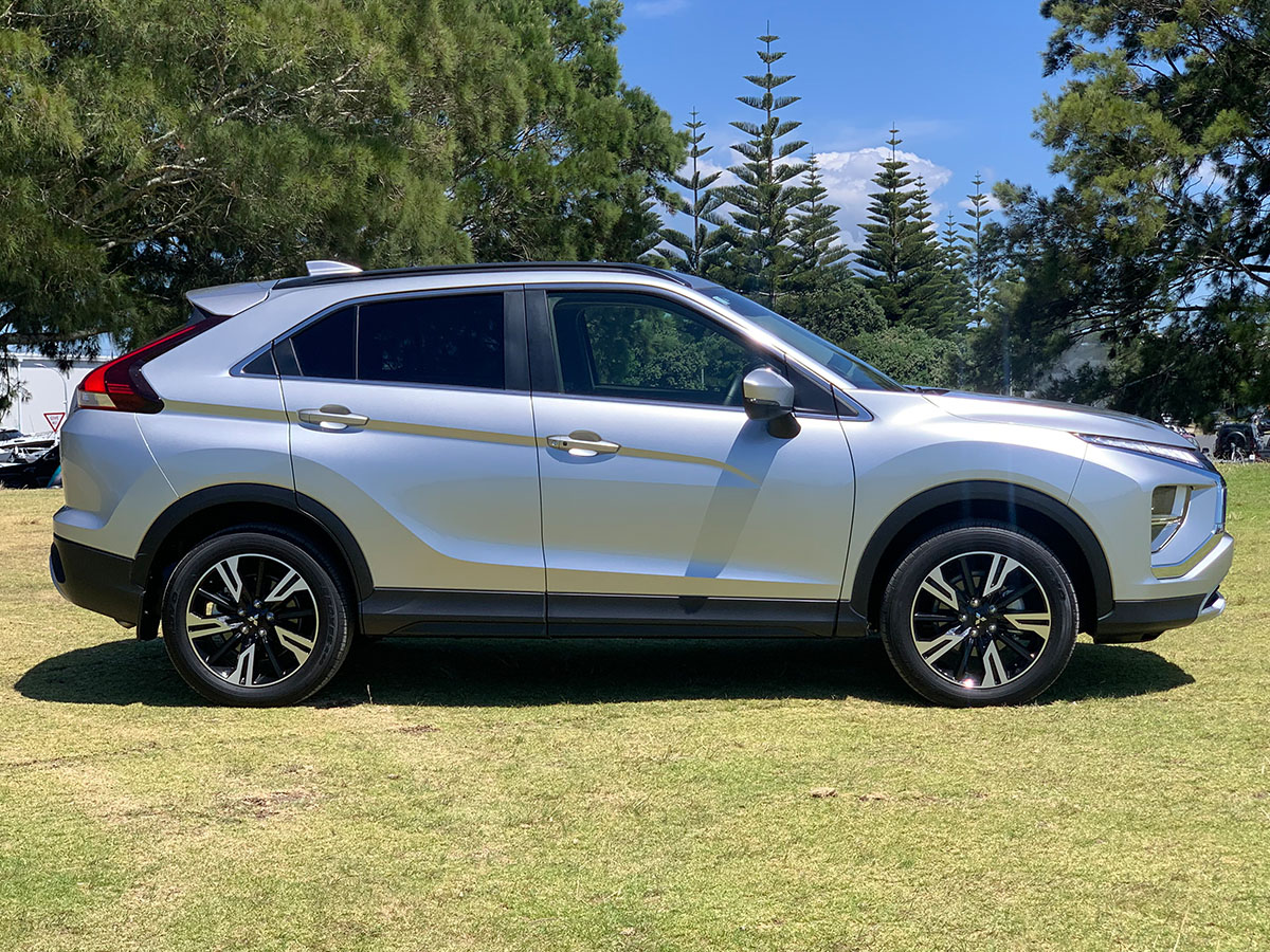2024 Mitsubishi Eclipse Cross XLS 2WD