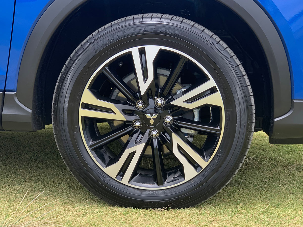 2024 Mitsubishi Eclipse Cross XLS 2WD