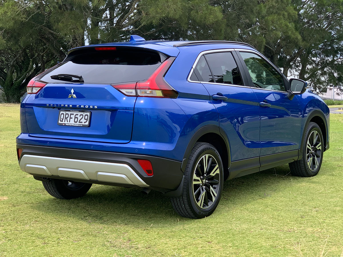 2024 Mitsubishi Eclipse Cross XLS 2WD