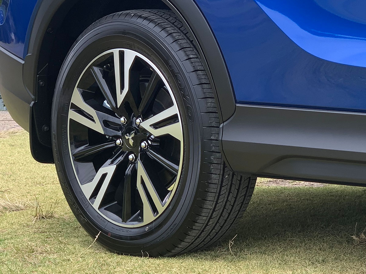 2024 Mitsubishi Eclipse Cross XLS 2WD