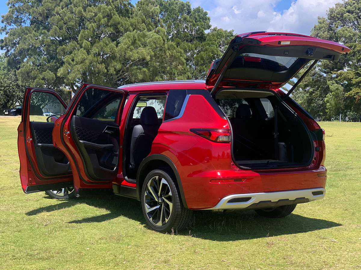 2024 Mitsubishi Outlander VRX 2.5L 4WD 7 Seater CVT Auto