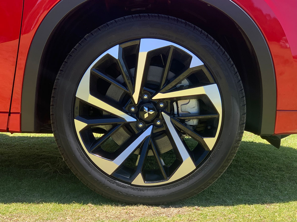 2024 Mitsubishi Outlander VRX 2.5L 4WD 7 Seater CVT Auto