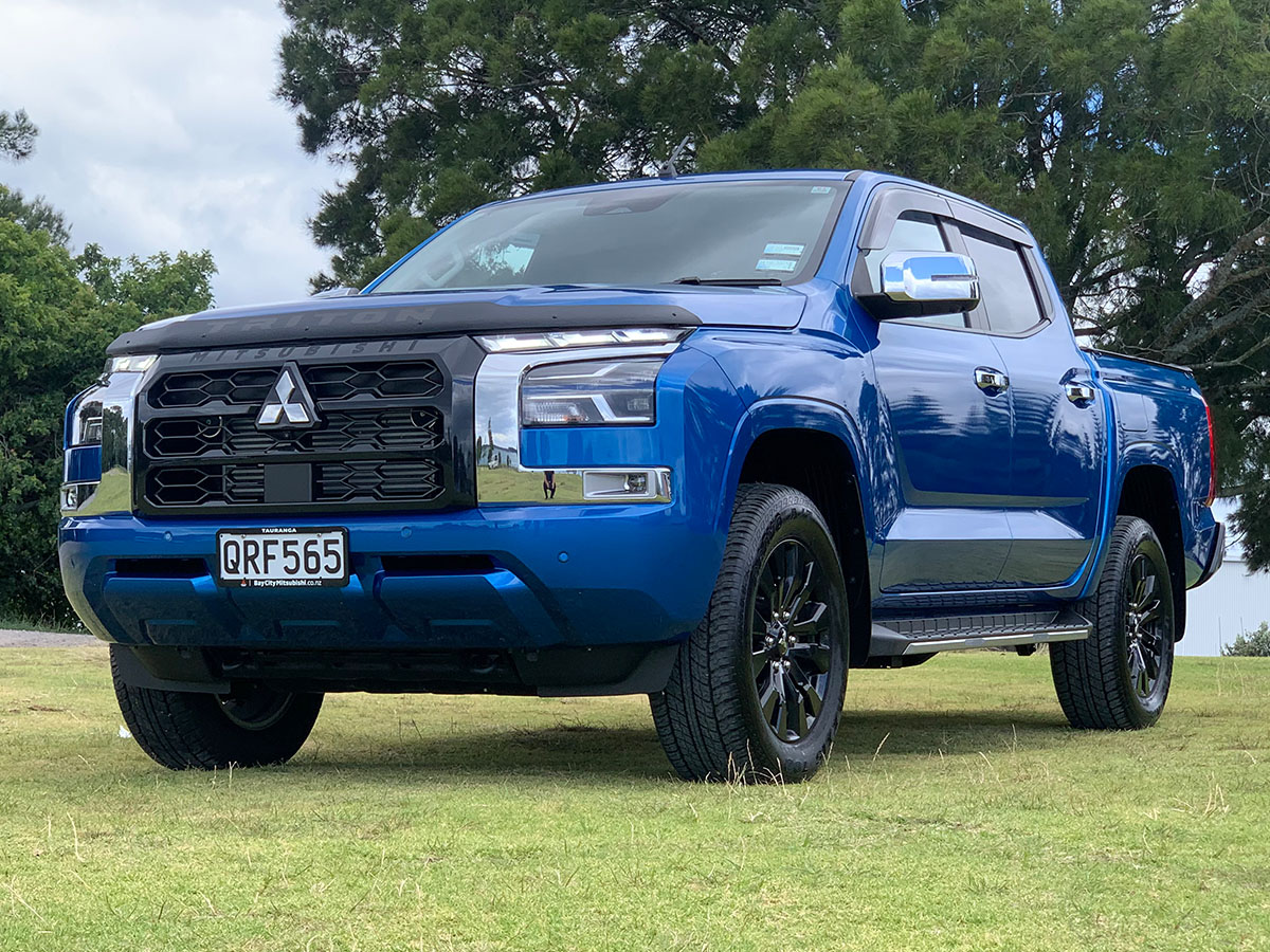 2024 Mitsubishi Triton GLXR 2WD 2.4L Bi-Turbo Diesel 6 Speed Auto