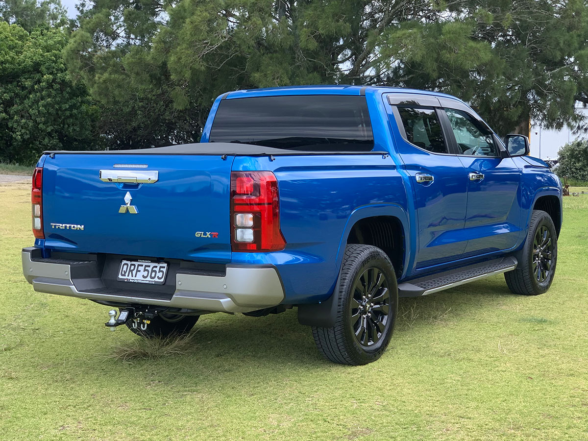 2024 Mitsubishi Triton GLXR 2WD 2.4L Bi-Turbo Diesel 6 Speed Auto