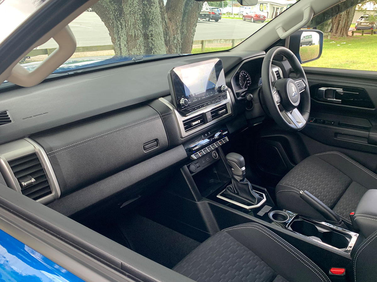 2024 Mitsubishi Triton GLXR 2WD 2.4L Bi-Turbo Diesel 6 Speed Auto