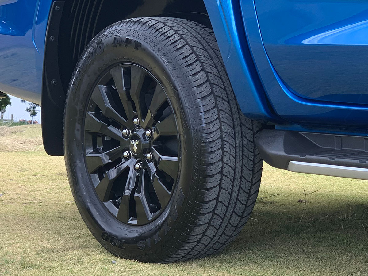 2024 Mitsubishi Triton GLXR 2WD 2.4L Bi-Turbo Diesel 6 Speed Auto