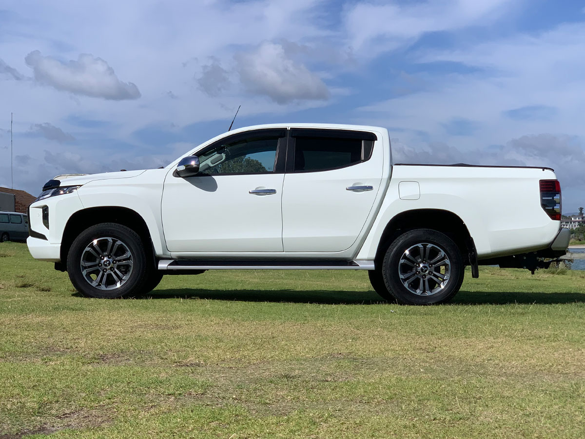 2022 Mitsubishi Triton GLXR 2.4L Diesel Turbo 2WD 6 Speed Auto