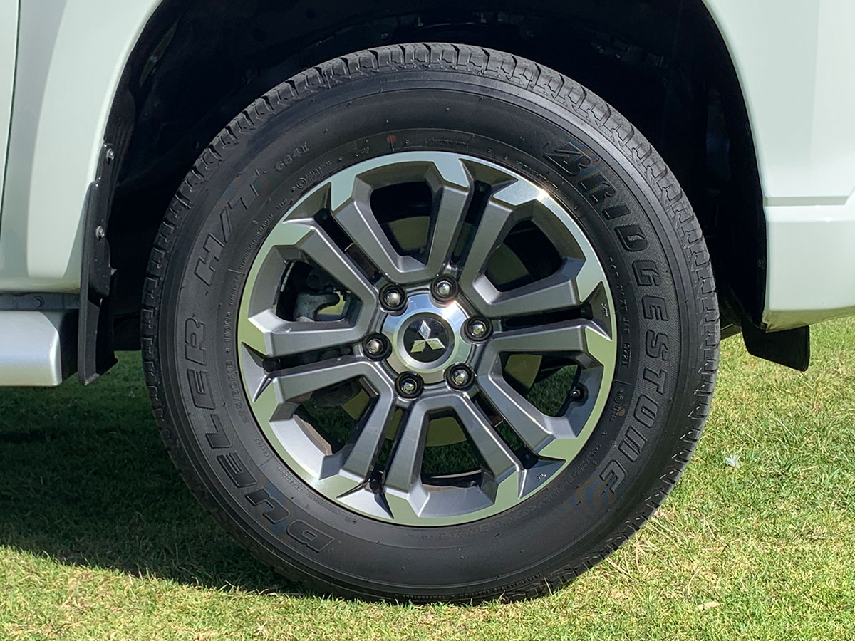 2022 Mitsubishi Triton GLXR 2.4L Diesel Turbo 2WD 6 Speed Auto