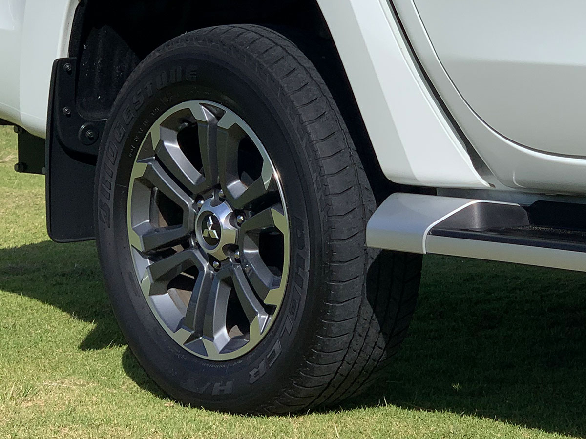 2022 Mitsubishi Triton GLXR 2.4L Diesel Turbo 2WD 6 Speed Auto