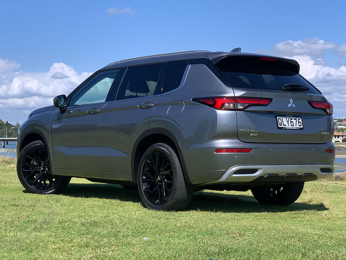 2023 Mitsubishi Outlander VRX PHEV HYBRID 4WD