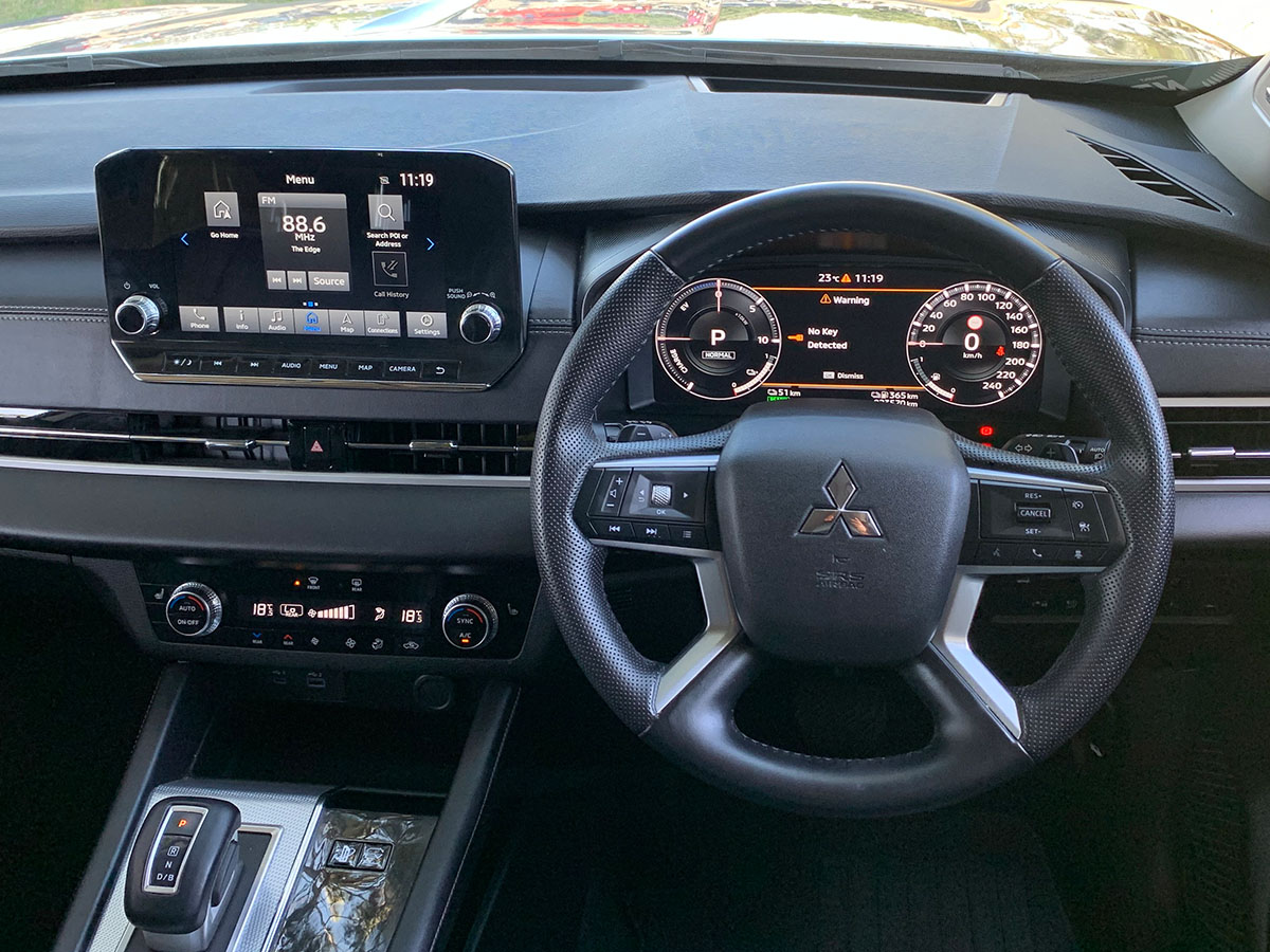 2023 Mitsubishi Outlander VRX PHEV HYBRID 4WD