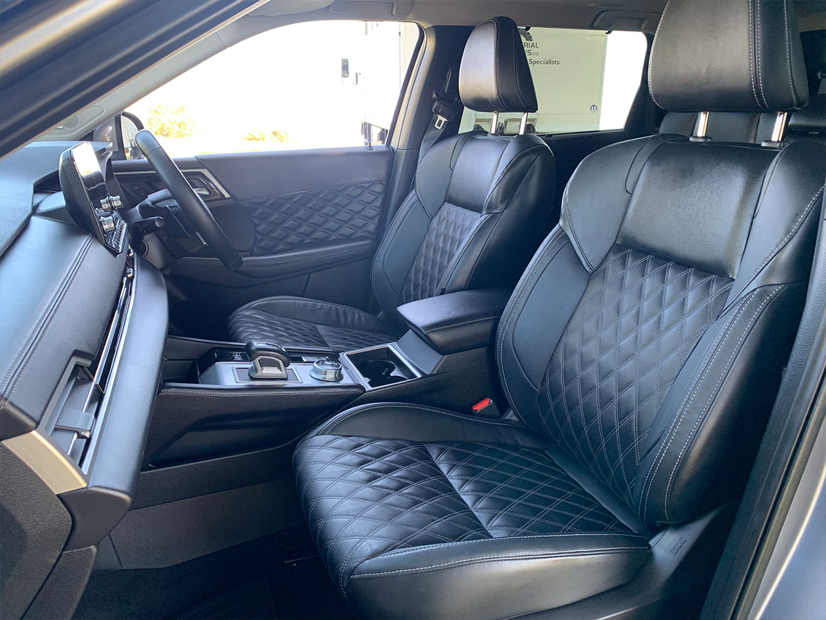 2023 Mitsubishi Outlander VRX PHEV HYBRID 4WD