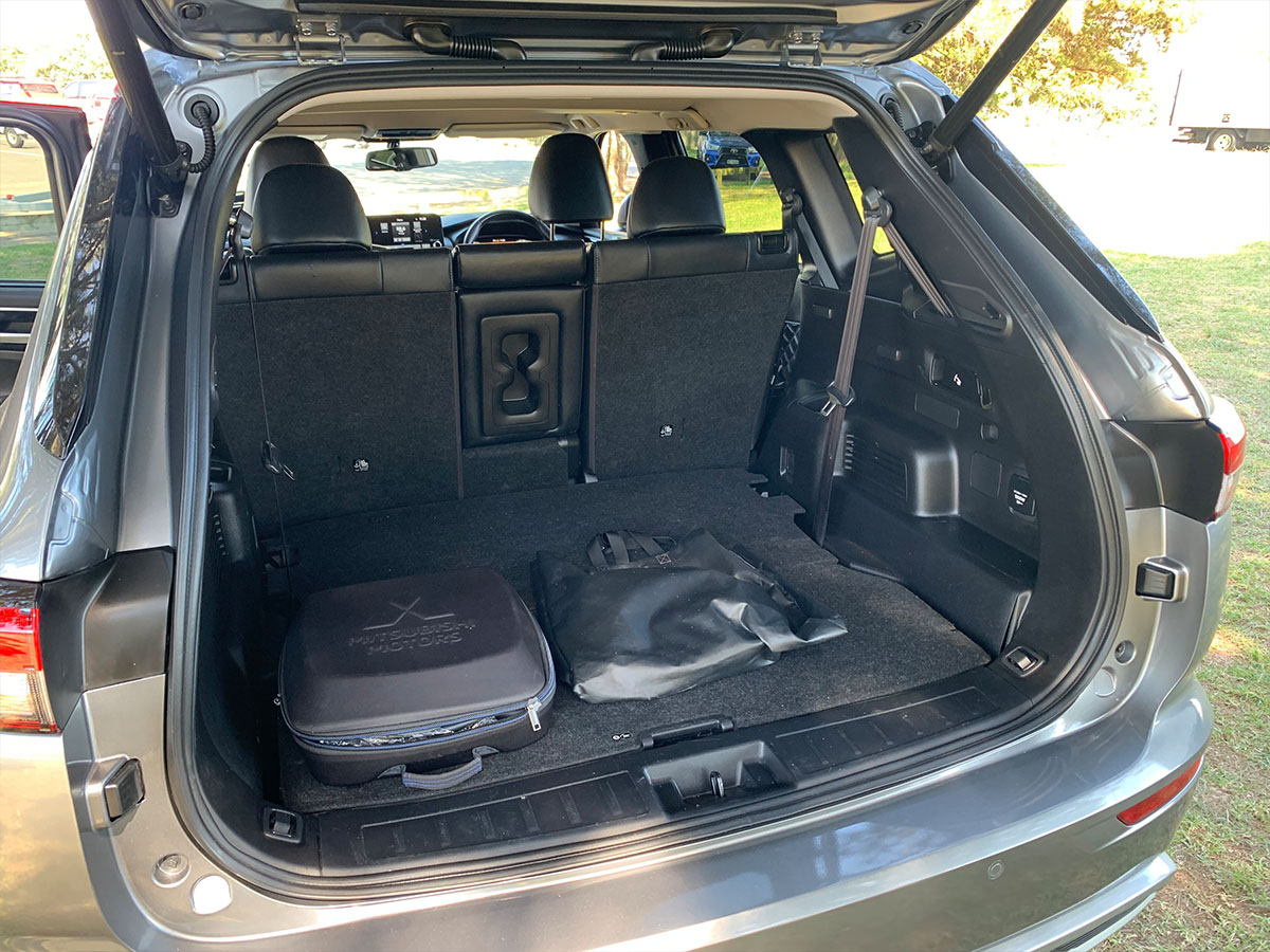 2023 Mitsubishi Outlander VRX PHEV HYBRID 4WD