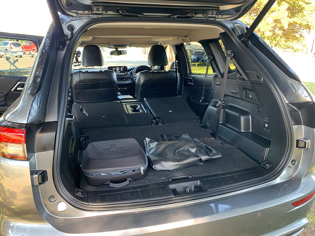 2023 Mitsubishi Outlander VRX PHEV HYBRID 4WD