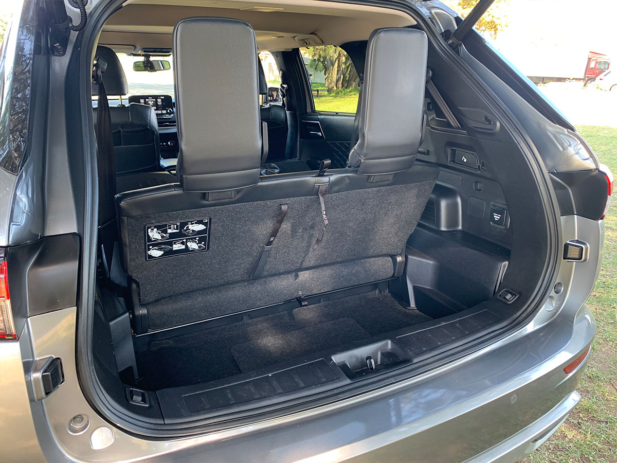 2023 Mitsubishi Outlander VRX PHEV HYBRID 4WD