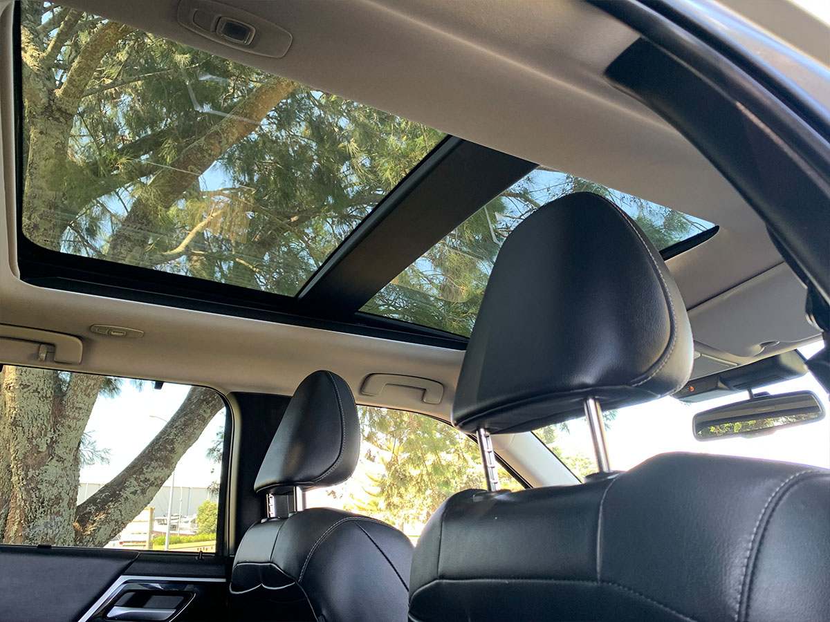 2023 Mitsubishi Outlander VRX PHEV HYBRID 4WD