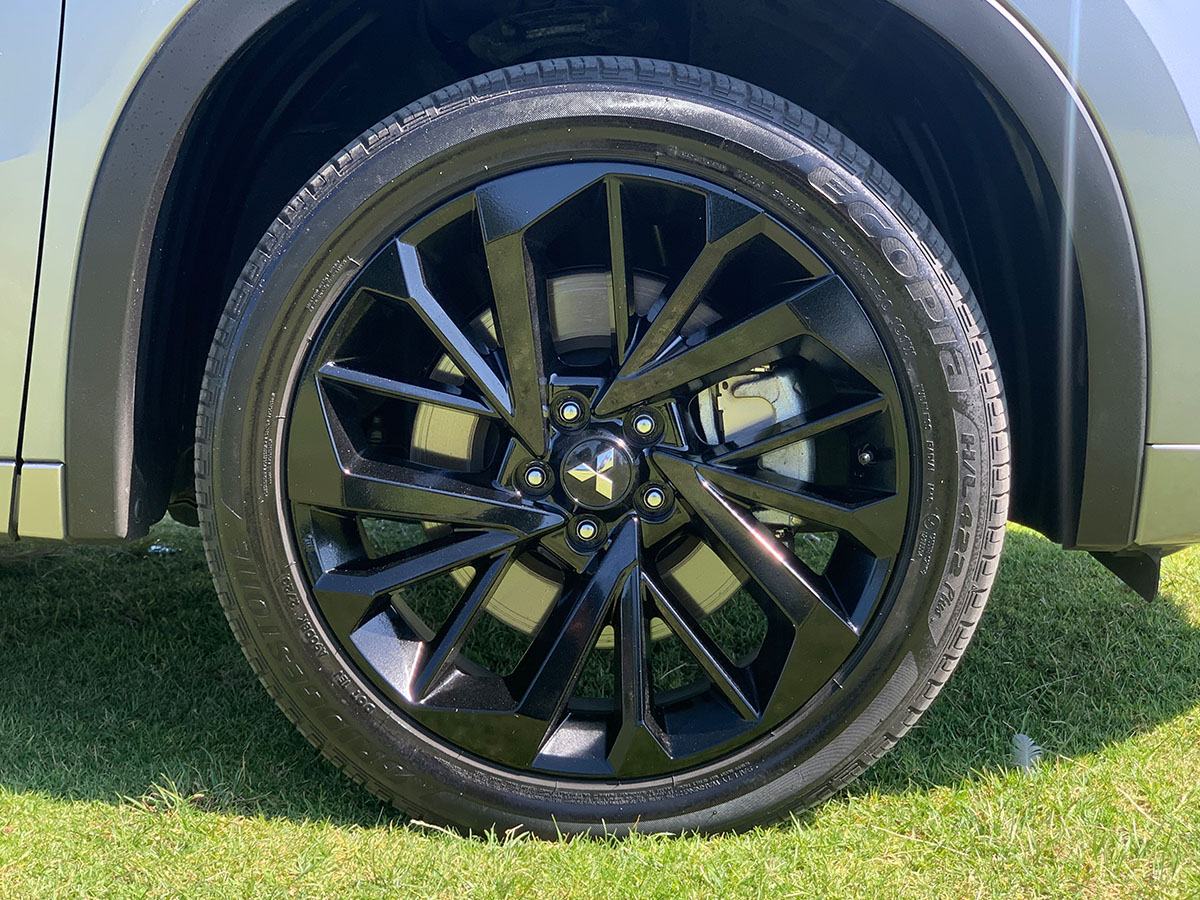 2023 Mitsubishi Outlander VRX PHEV HYBRID 4WD